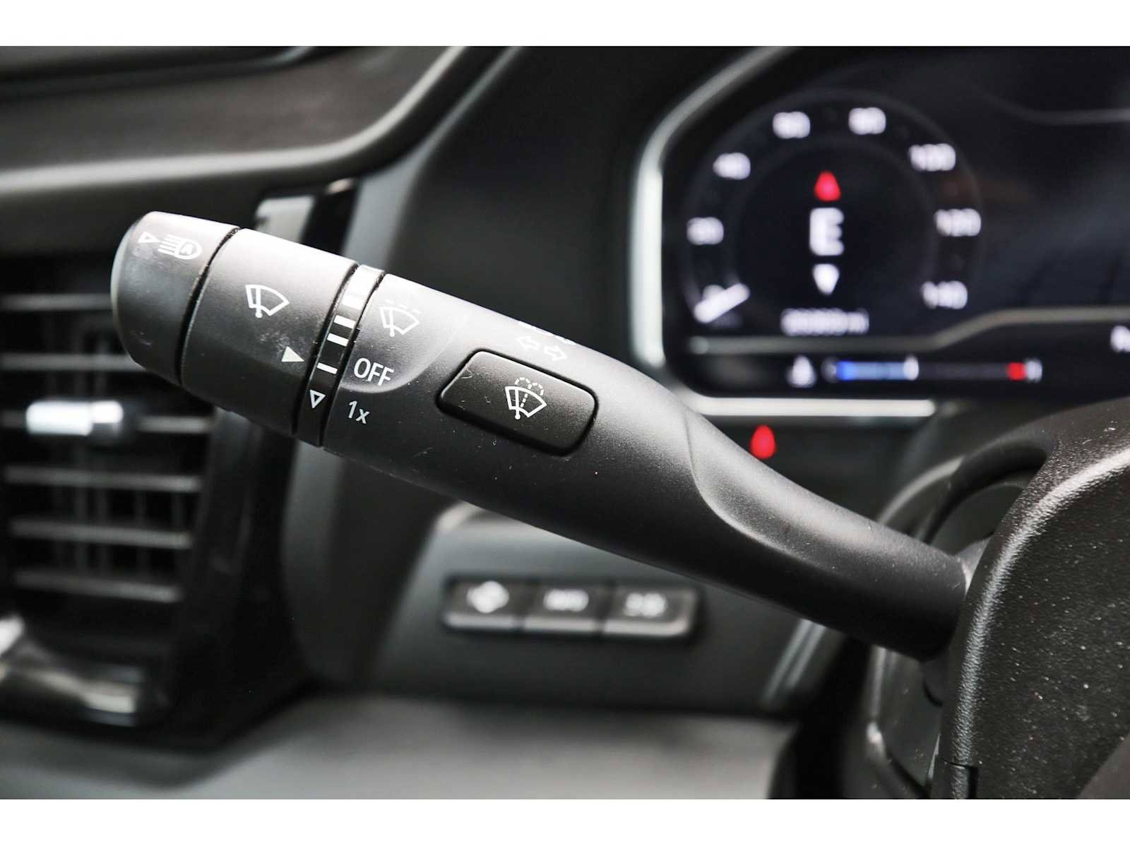 Used 2024 GMC Sierra 1500 AT4 w/ Technology Package image 17