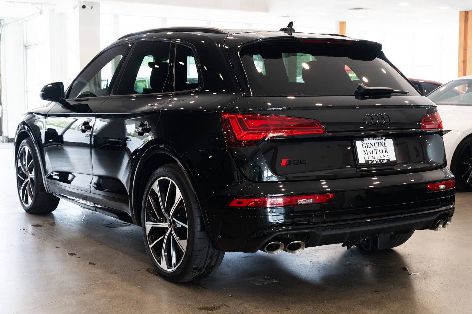 Used 2023 Audi SQ5 Premium Plus w/ Premium Plus Package AWD/4WD image 6