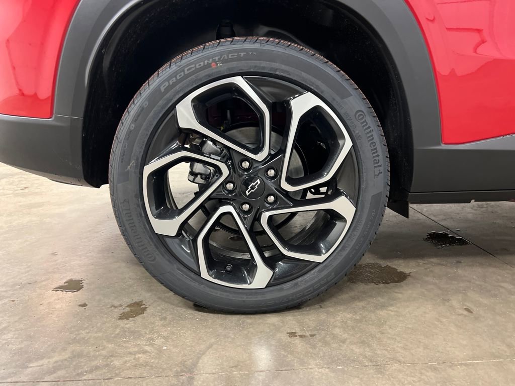 New 2026 Chevrolet Trax RS w/ Sunroof Package image 9