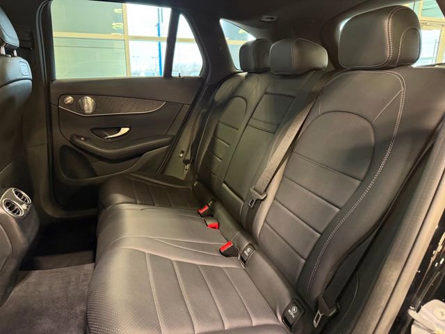 Used 2018 Mercedes-Benz GLC 300 4MATIC image 22