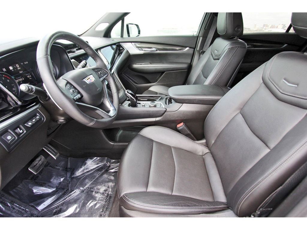 Certified 2023 Cadillac XT6 Sport w/ Technology Package image 6