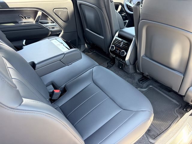 New 2026 Land Rover Range Rover Long Wheelbase SE AWD/4WD image 13