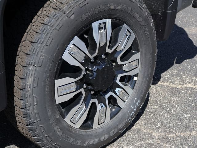 New 2026 GMC Sierra 2500 Denali w/ Denali Reserve Package AWD/4WD image 37