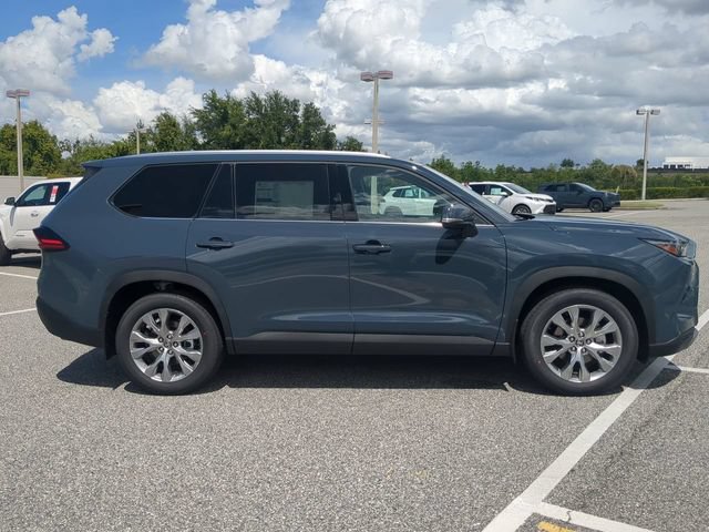 New 2026 Toyota Grand Highlander FWD image 3