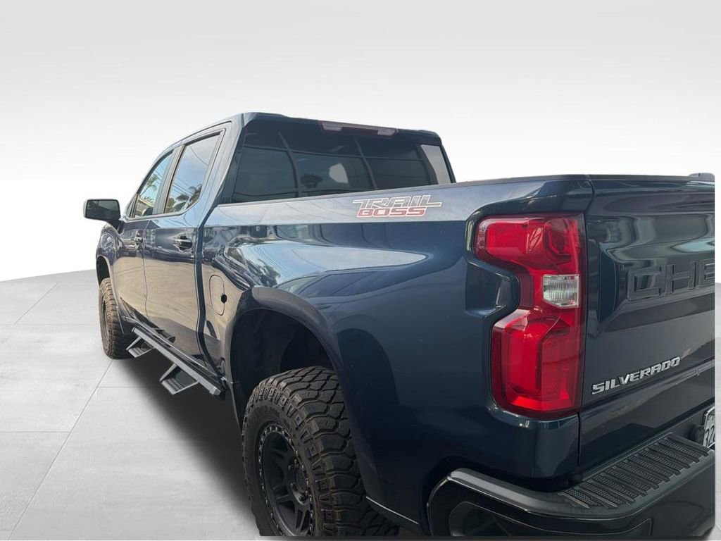 Used 2020 Chevrolet Silverado 1500 LT Trail Boss AWD/4WD image 9