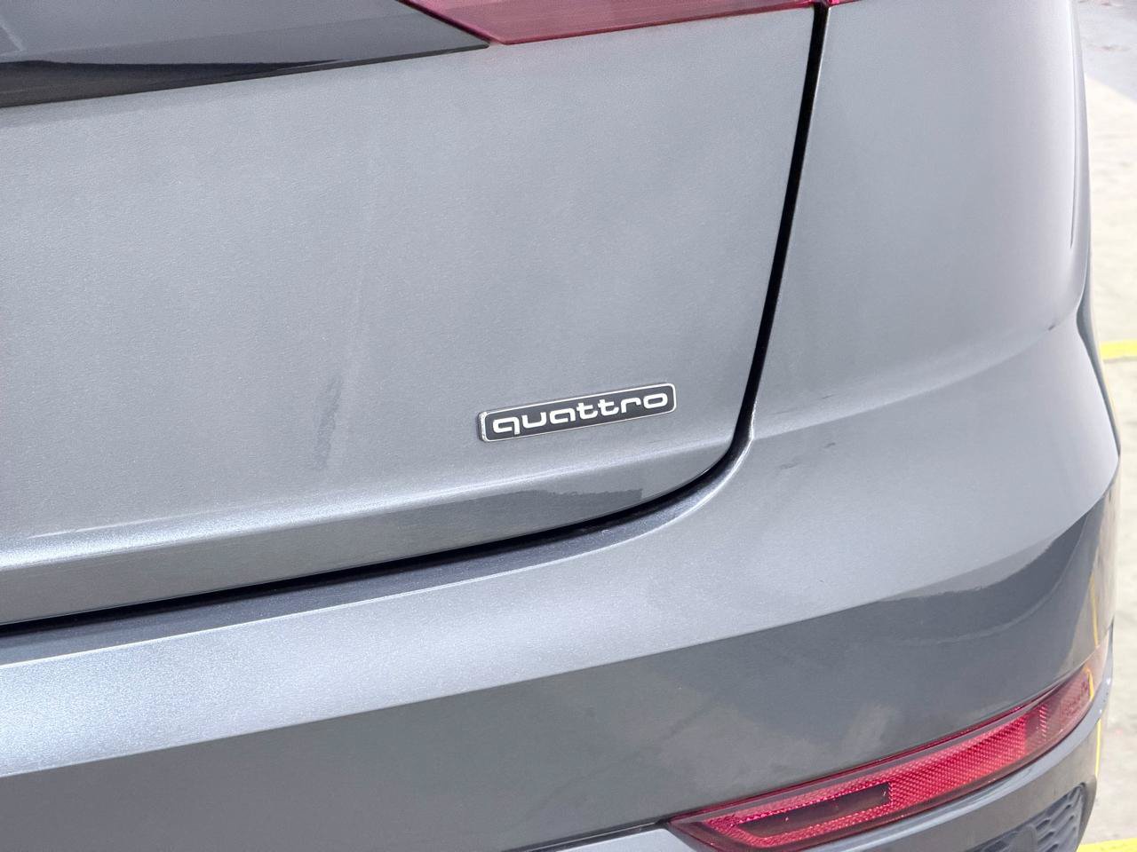 Used 2023 Audi Q8 Prestige AWD/4WD image 26