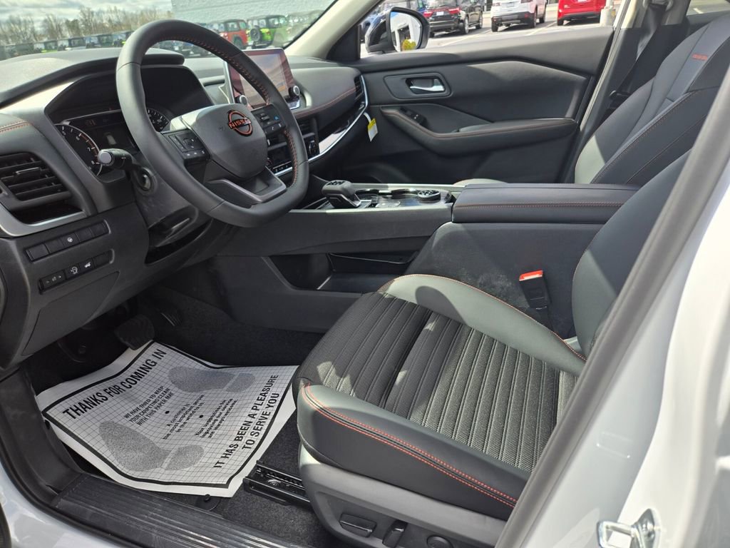 New 2026 Nissan Rogue SV image 4