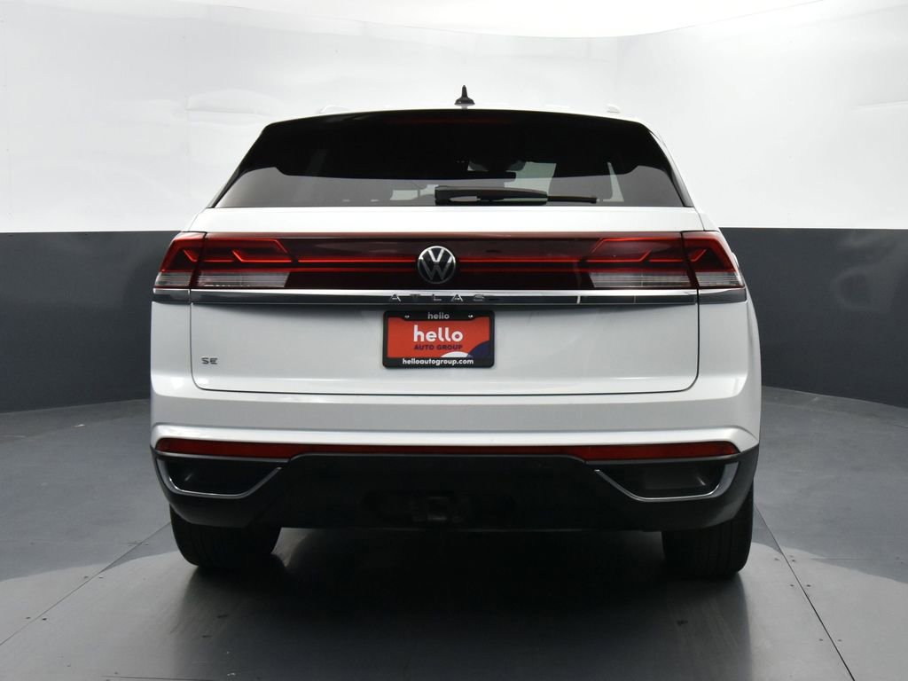 Used 2024 Volkswagen Atlas Cross Sport SE FWD image 43