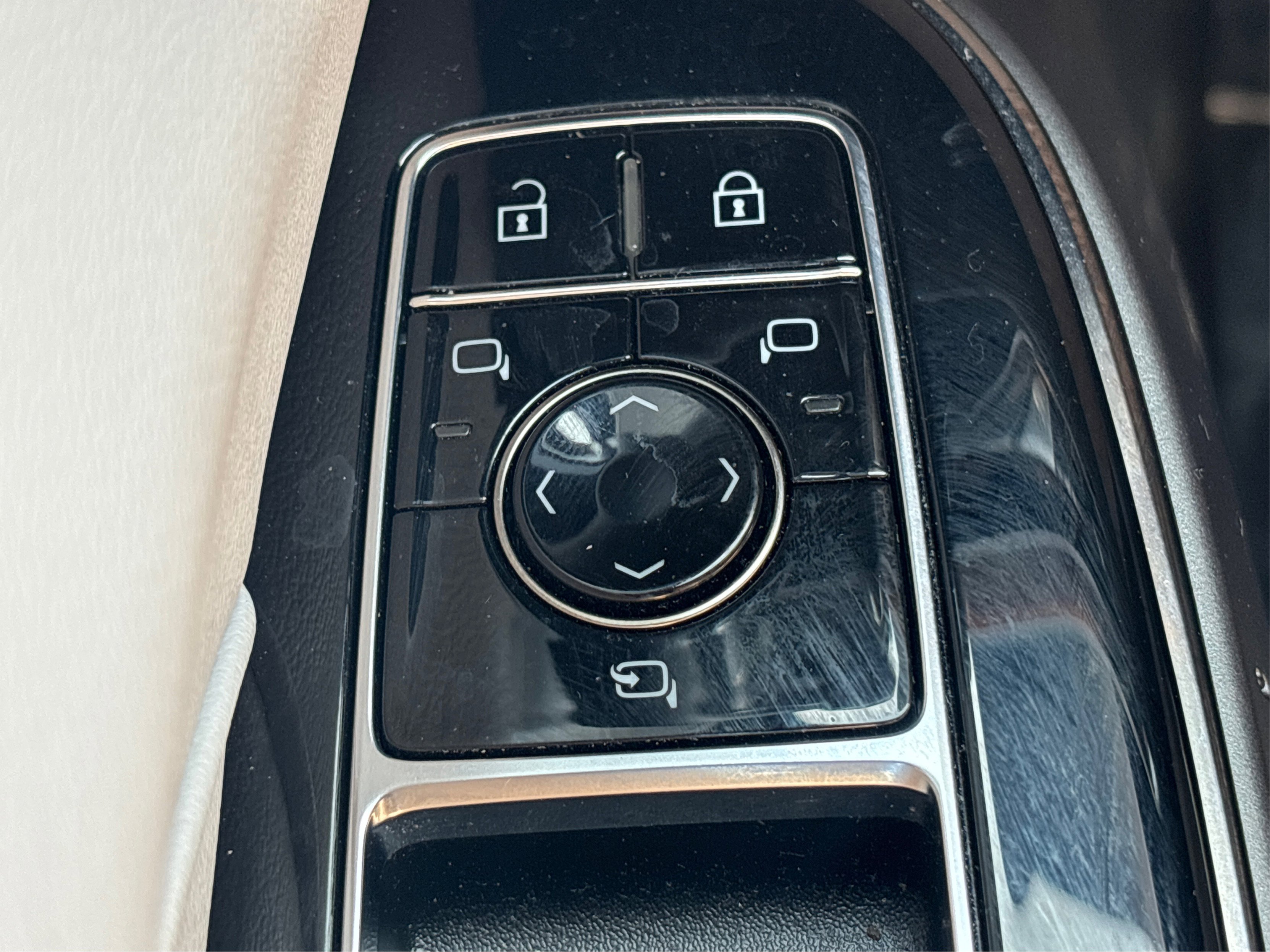 Used 2024 Cadillac Lyriq Luxury w/ LPO, Floor Liner Package image 56