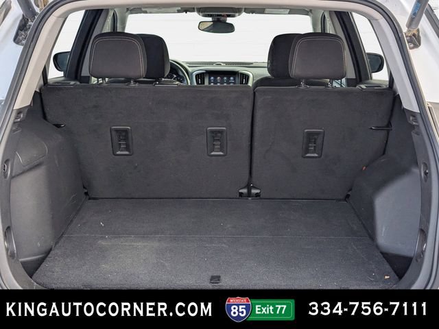 Used 2024 GMC Terrain SLE w/ Driver Convenience Package image 9