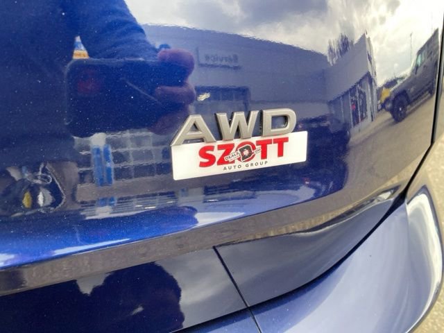 Used 2025 Nissan Rogue SV AWD/4WD image 5