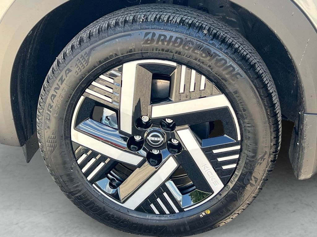 New 2026 Nissan Kicks SV FWD image 24