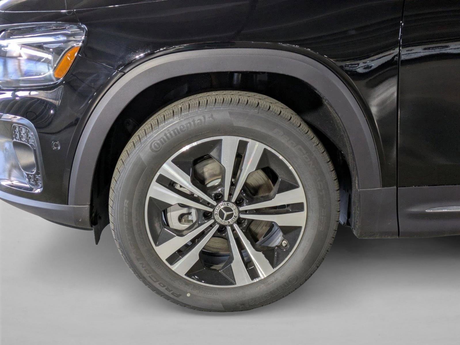 Certified 2025 Mercedes-Benz GLB 250 4MATIC image 10