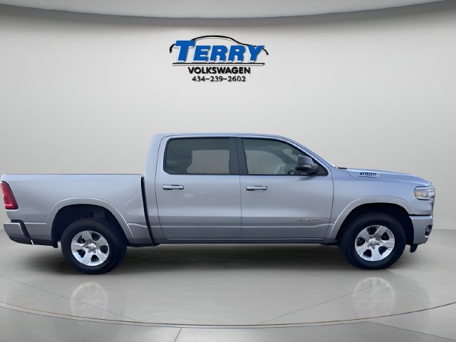 Used 2025 RAM 1500 Big Horn AWD/4WD image 1
