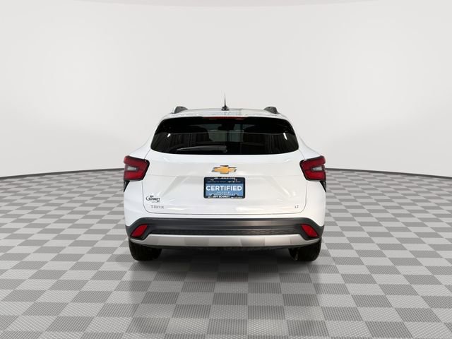 Certified 2025 Chevrolet Trax LT w/ LT Convenience Package image 9