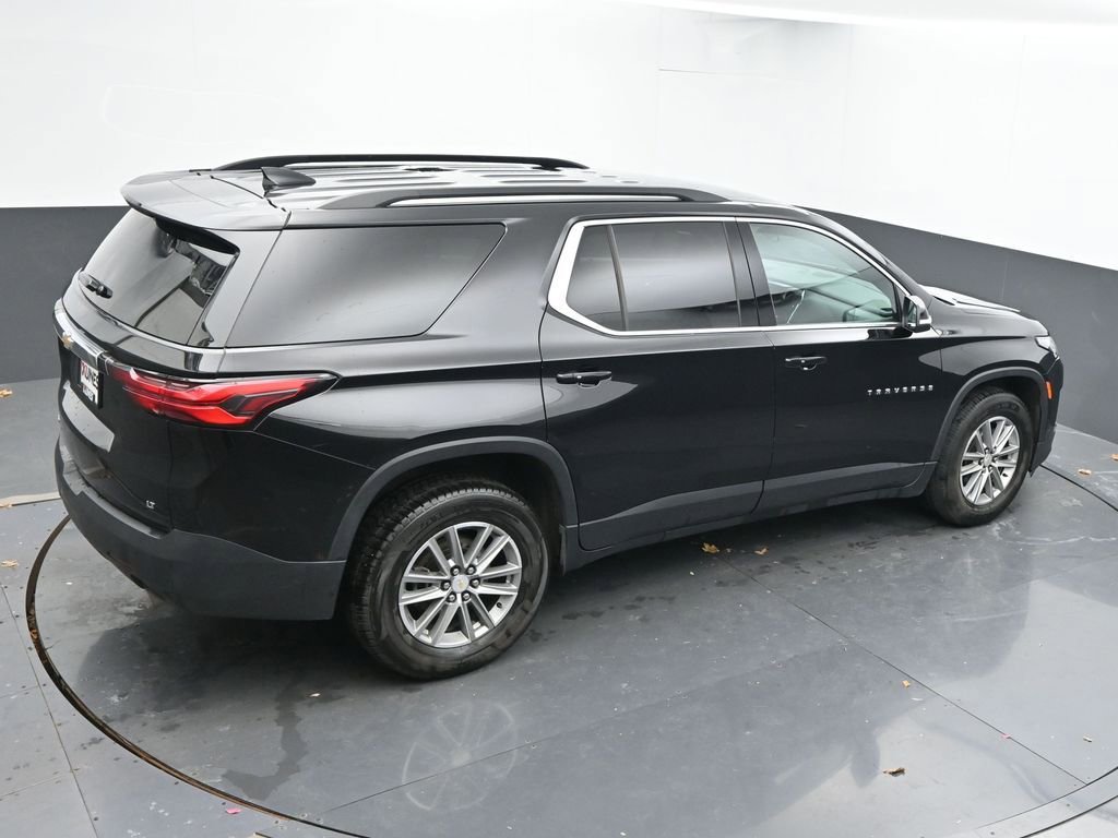 Used 2023 Chevrolet Traverse LT image 39
