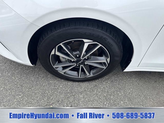 Used 2024 Kia Forte LXS FWD image 11