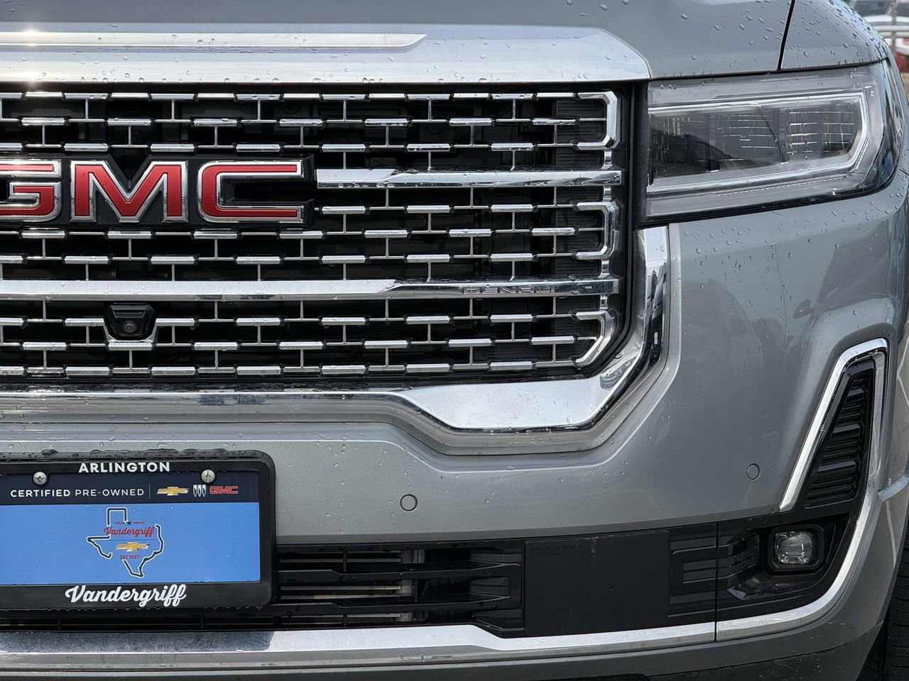 Certified 2023 GMC Acadia Denali w/ Denali Ultimate Package AWD/4WD image 9