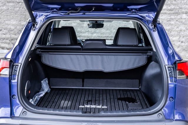 Certified 2024 Toyota Corolla Cross XLE w/ Convenience Package image 18