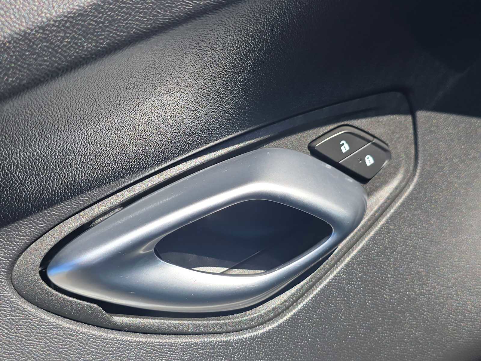 Used 2023 Chevrolet Camaro LT image 21