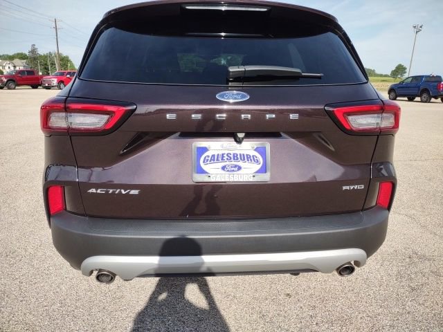 Used 2023 Ford Escape Active AWD/4WD image 4