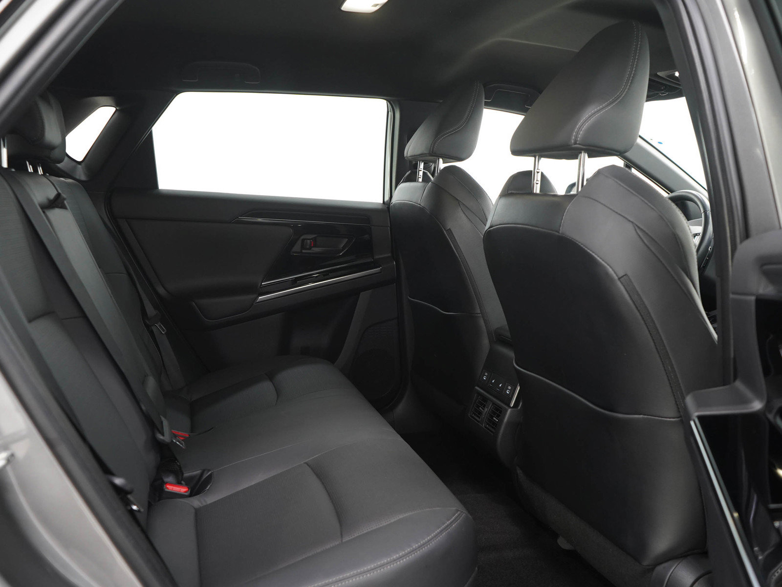Used 2023 Subaru Solterra AWD image 14
