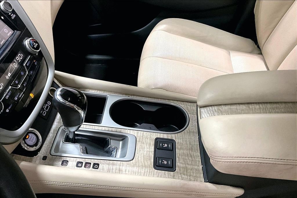 Used 2020 Nissan Murano SL w/ Moonroof Package image 18