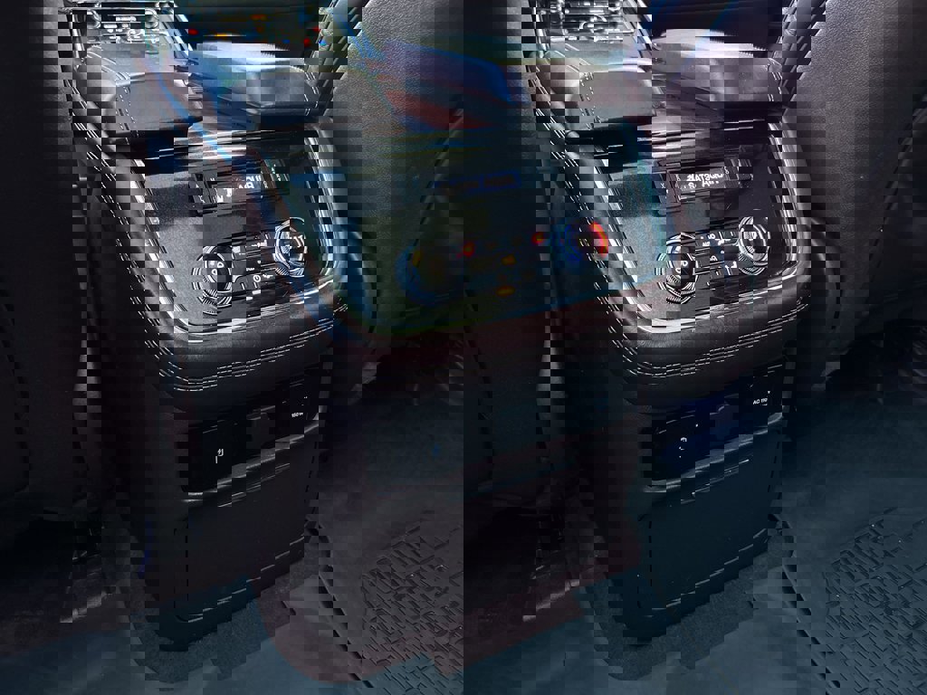 Used 2021 Lincoln Navigator Black Label w/ Special Edition Package image 18