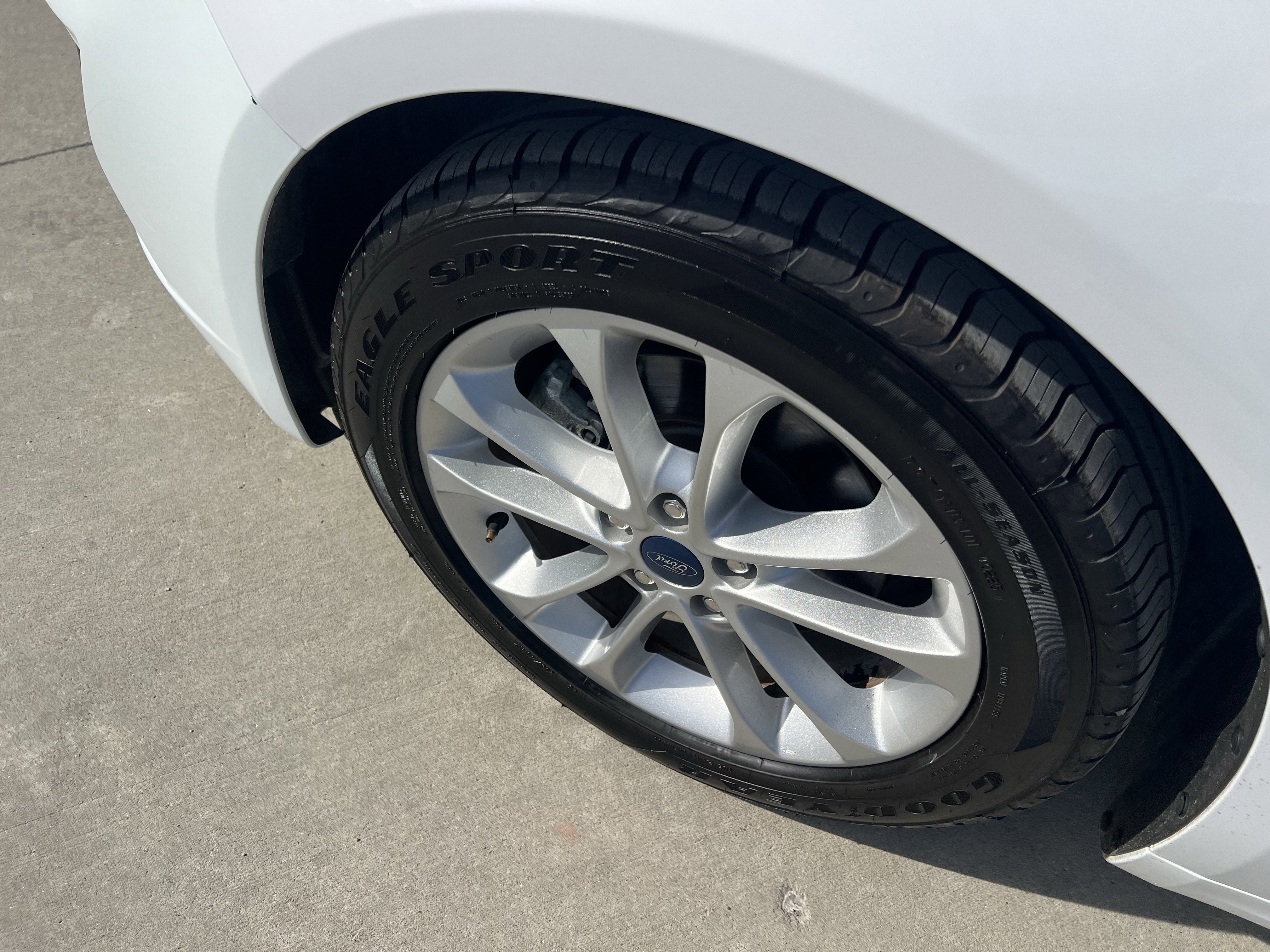 Used 2019 Ford Fusion SE image 8