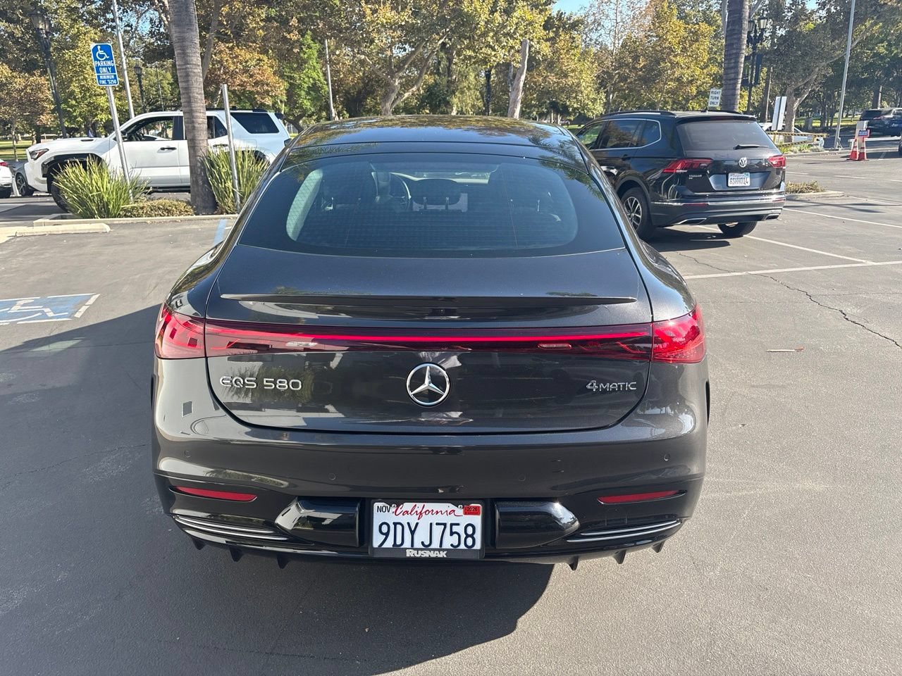 Used 2023 Mercedes-Benz EQS 580 4MATIC Sedan image 5