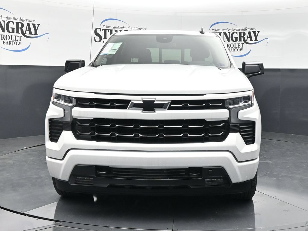 Used 2025 Chevrolet Silverado 1500 RST w/ Convenience Package II RWD image 2