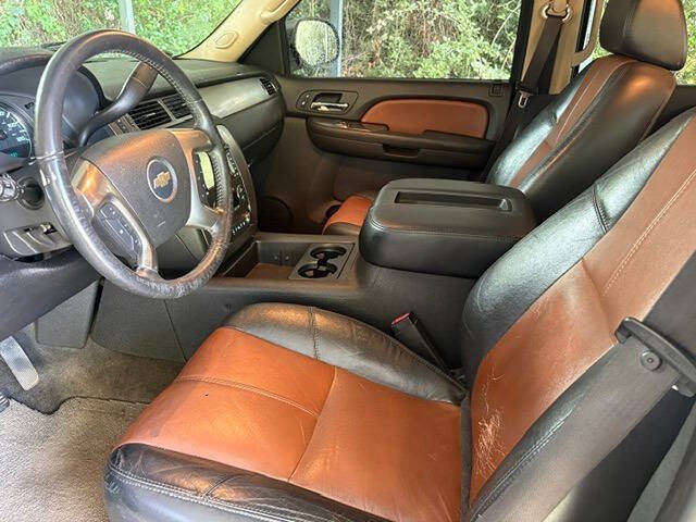Used 2007 Chevrolet Tahoe LT w/ LT Preferred Equipment Group AWD/4WD image 10