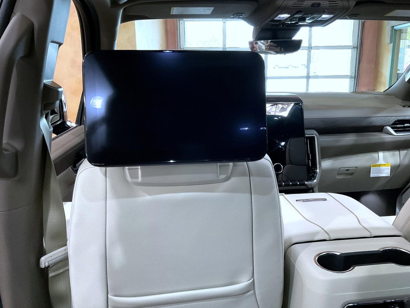 New 2026 GMC Yukon XL Denali image 21