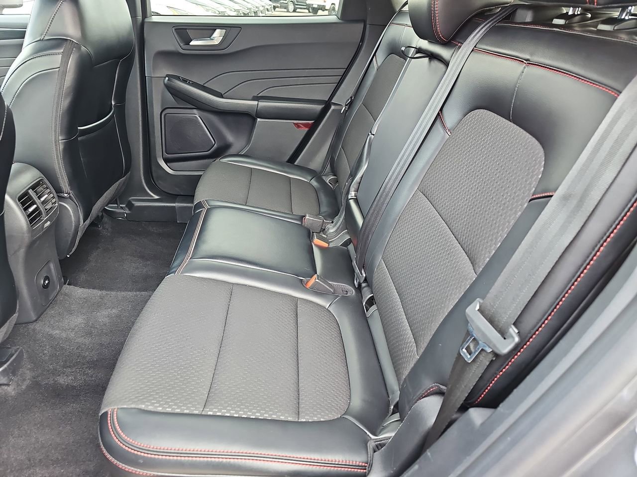 Used 2024 Ford Escape ST-Line image 14