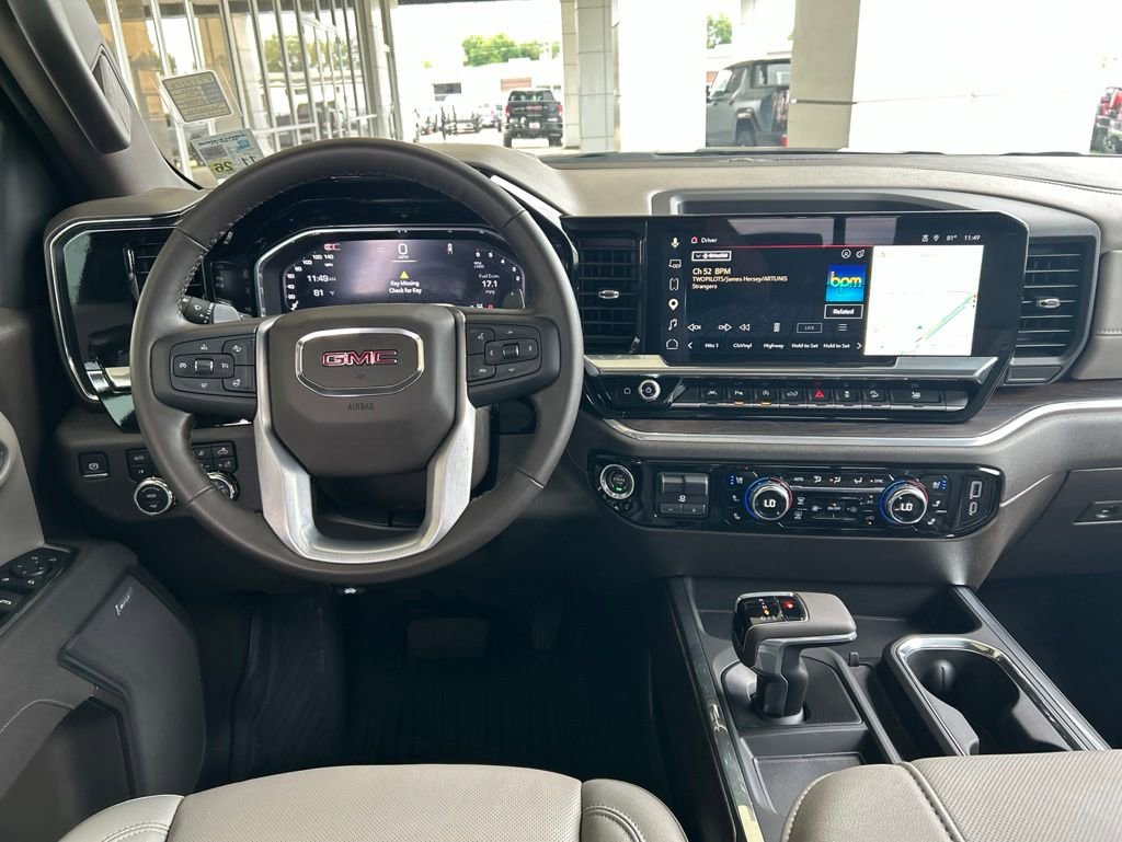 Used 2025 GMC Sierra 1500 SLT AWD/4WD image 12