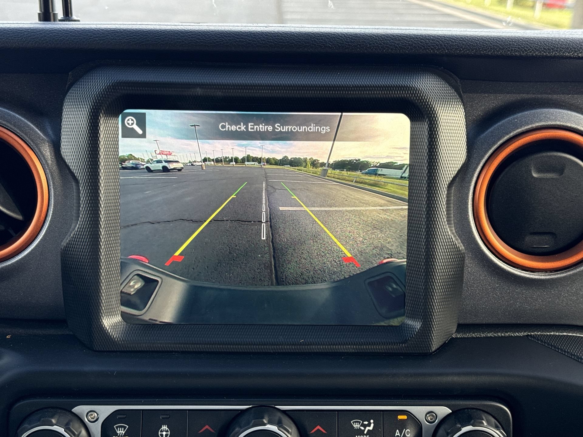 Used 2021 Jeep Gladiator Mojave AWD/4WD image 17