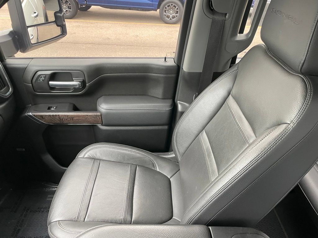 Used 2021 GMC Sierra 2500 Denali w/ Denali Ultimate Package AWD/4WD image 21