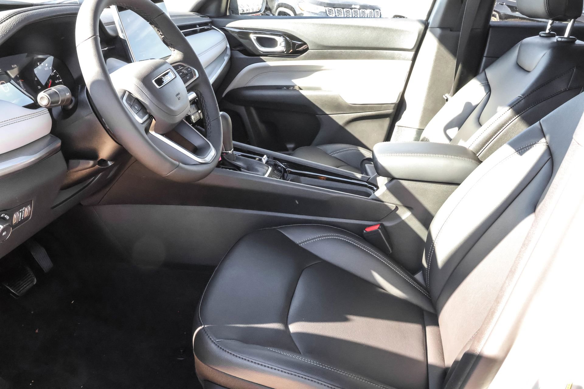 New 2026 Jeep Compass Limited image 5