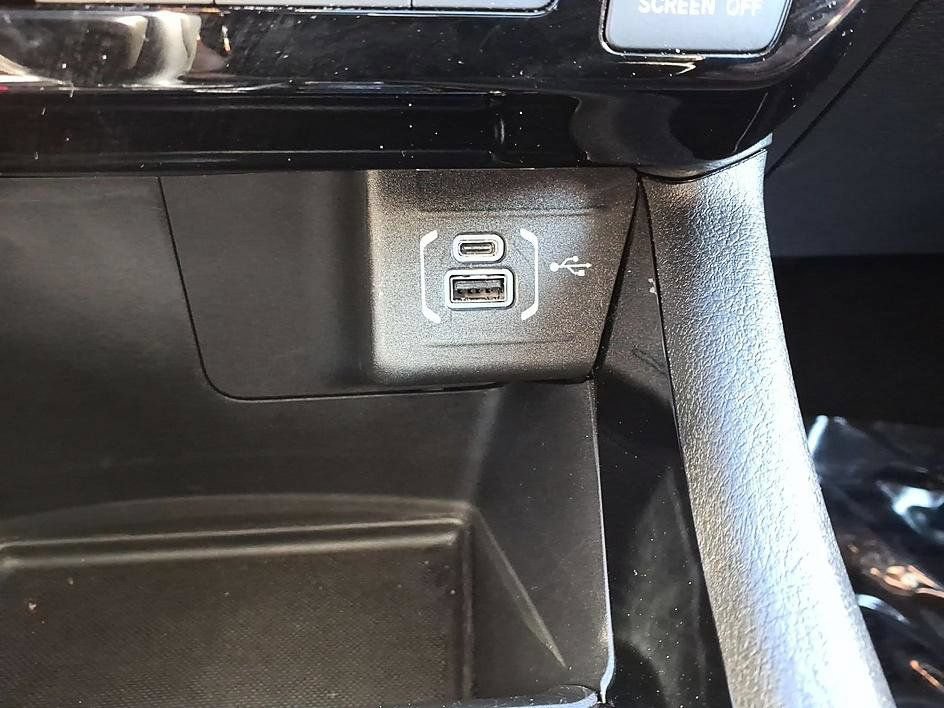 Used 2026 Jeep Compass Limited AWD/4WD image 28