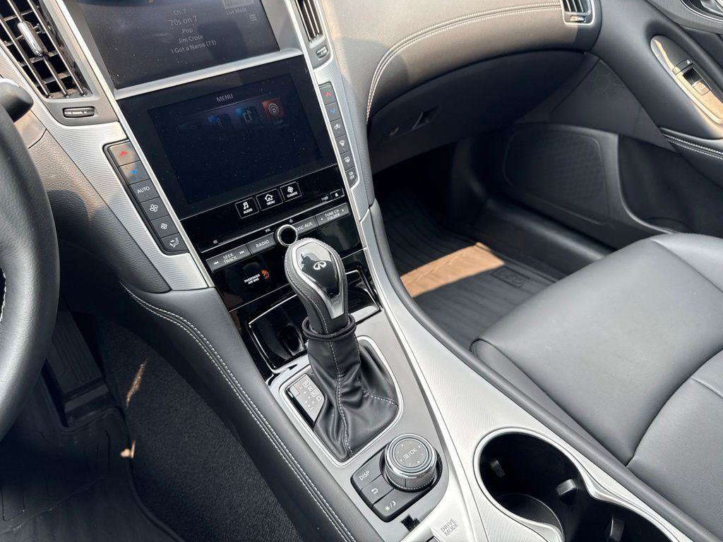 Used 2020 INFINITI Q50 Luxe w/ Cargo Package AWD/4WD image 17