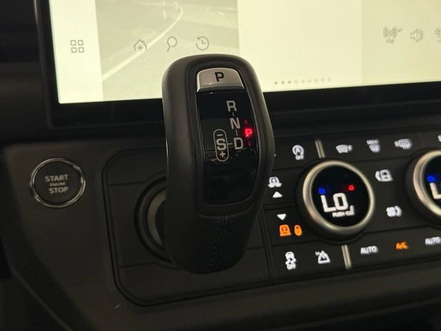 New 2026 Land Rover Defender 90 X-Dynamic SE AWD/4WD image 33