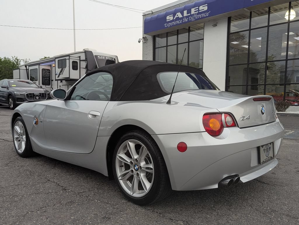 Used 2004 BMW Z4 3.0i RWD image 10