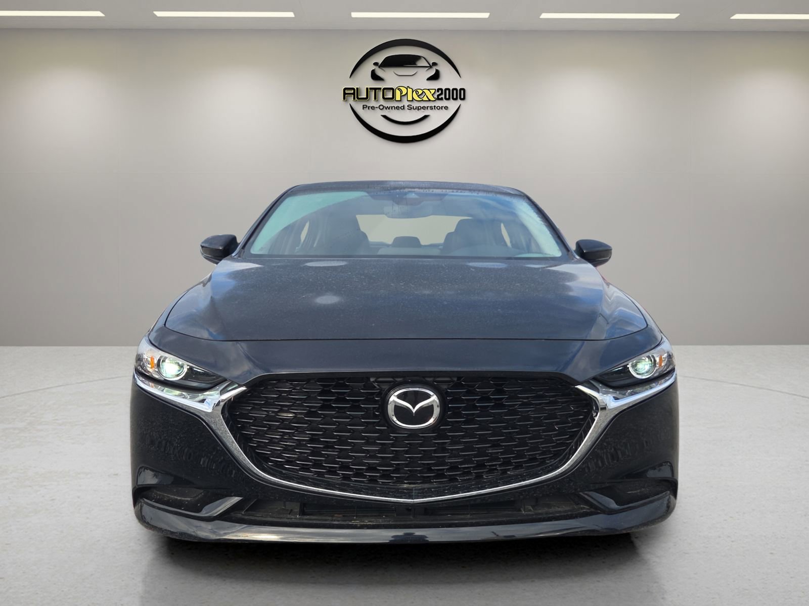 Used 2023 MAZDA MAZDA3 s image 2
