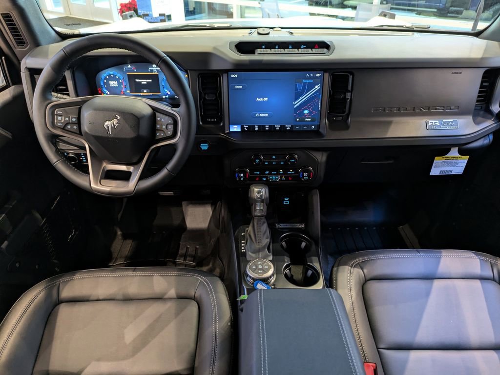 Used 2025 Ford Bronco Big Bend w/ Black Diamond Package AWD/4WD image 17