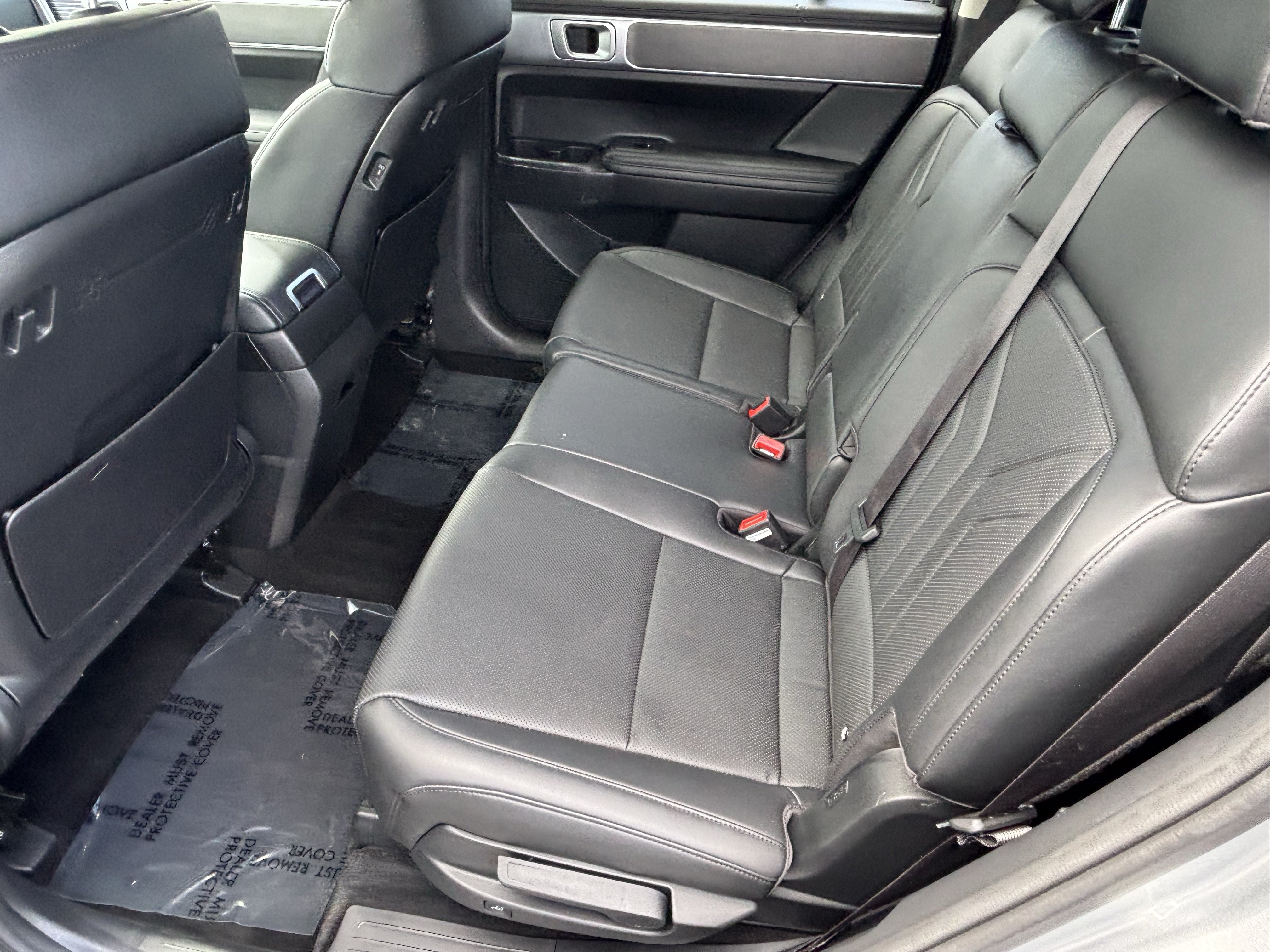 Used 2025 Hyundai Santa Fe SEL FWD image 14