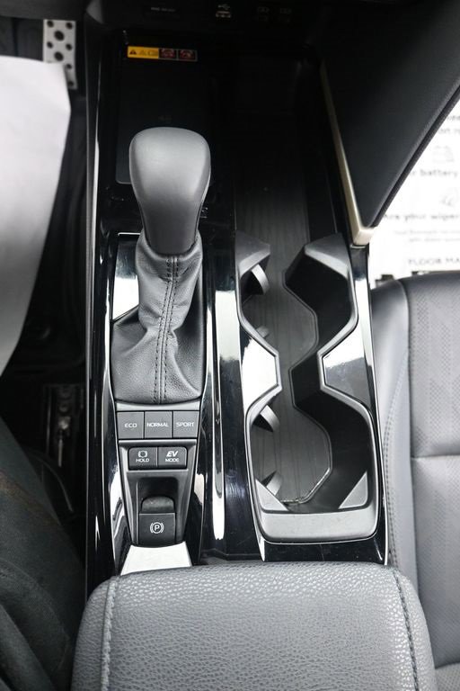 Used 2025 Toyota Camry XSE image 17