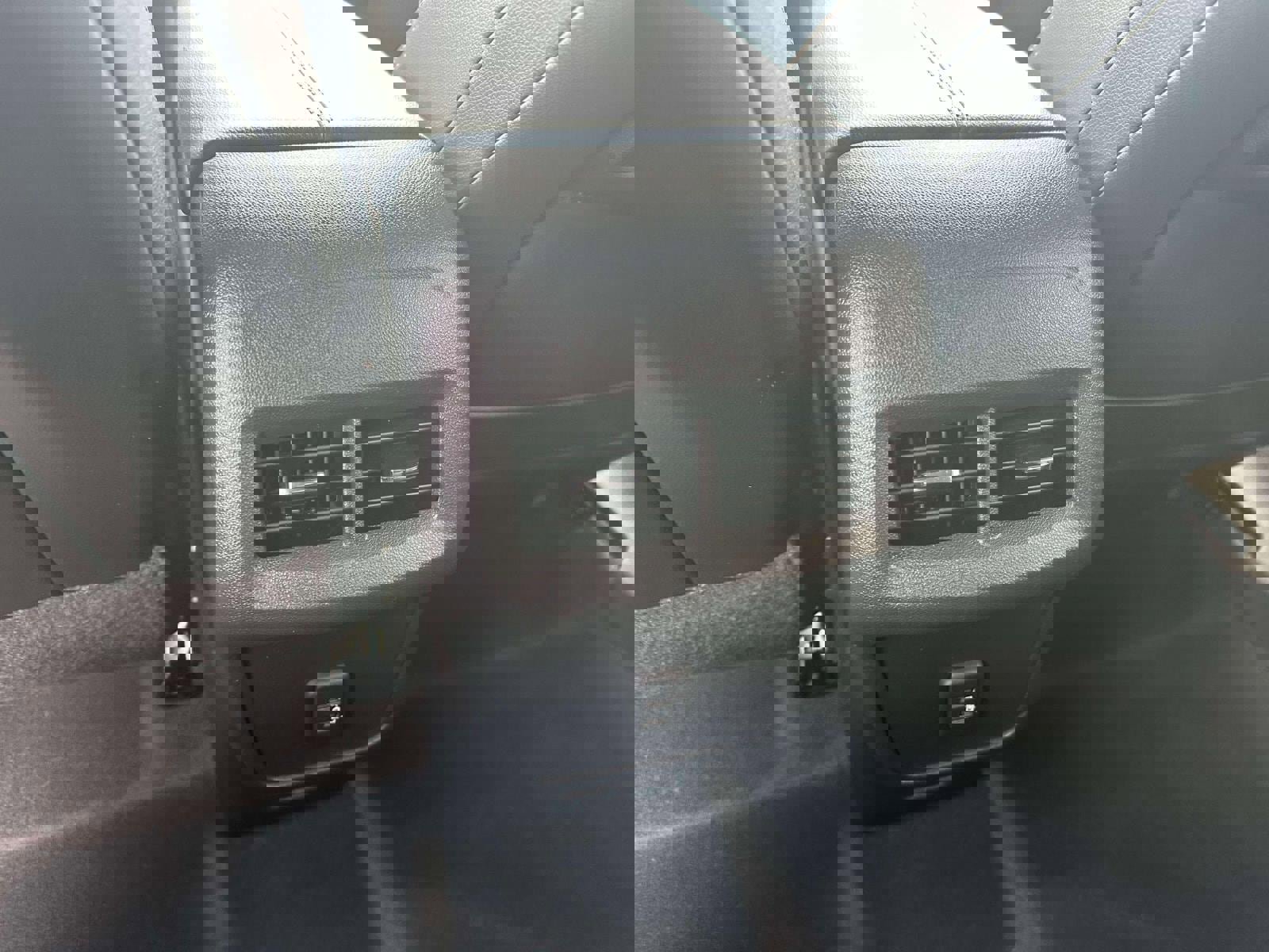 Used 2020 GMC Terrain SLT w/ Elevation Edition image 12