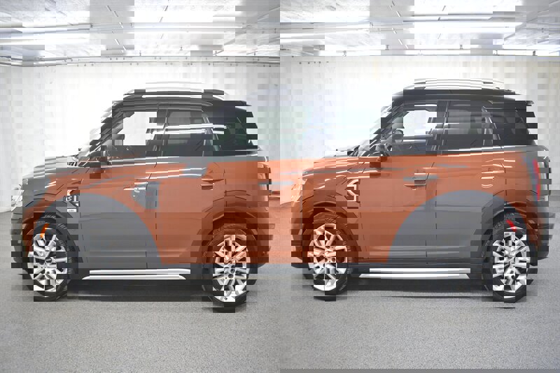 Used 2017 MINI Cooper Countryman S FWD image 4