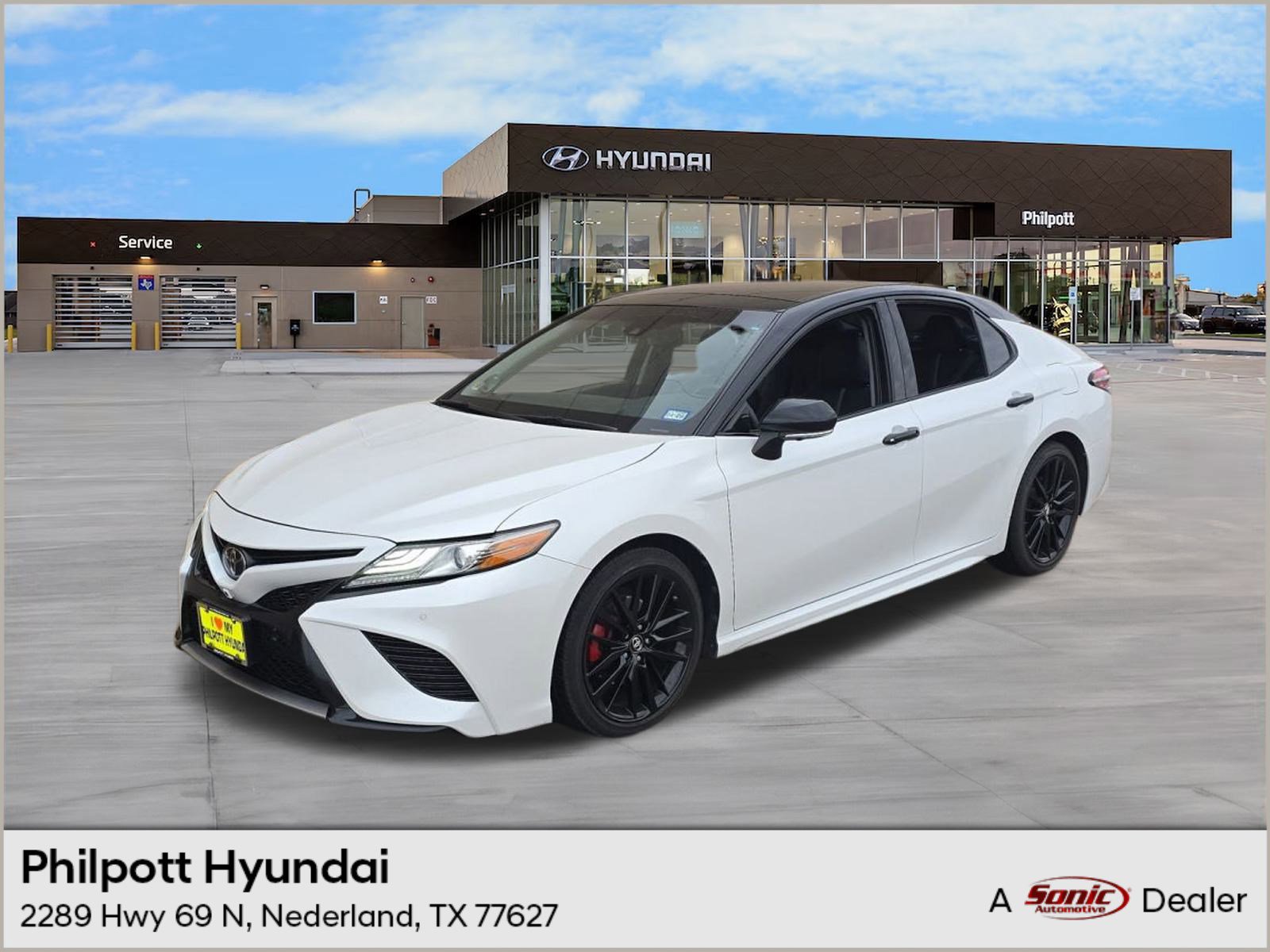 Used 2018 Toyota Camry XSE video 1