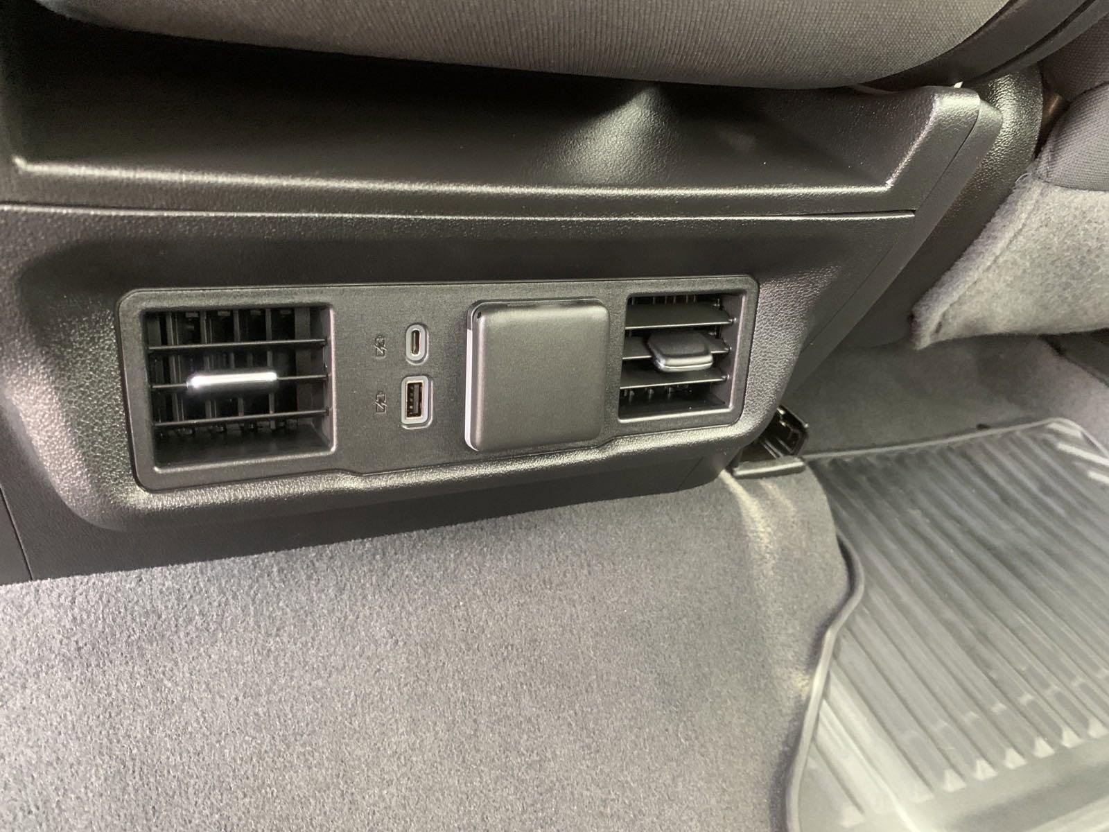 Used 2023 GMC Sierra 1500 Elevation image 19